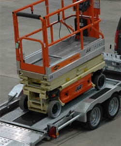 scissor lift trailer close up