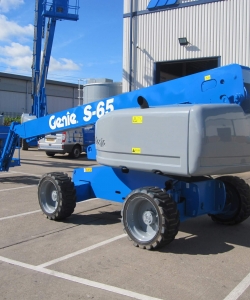 Genie S65 4WD 5916