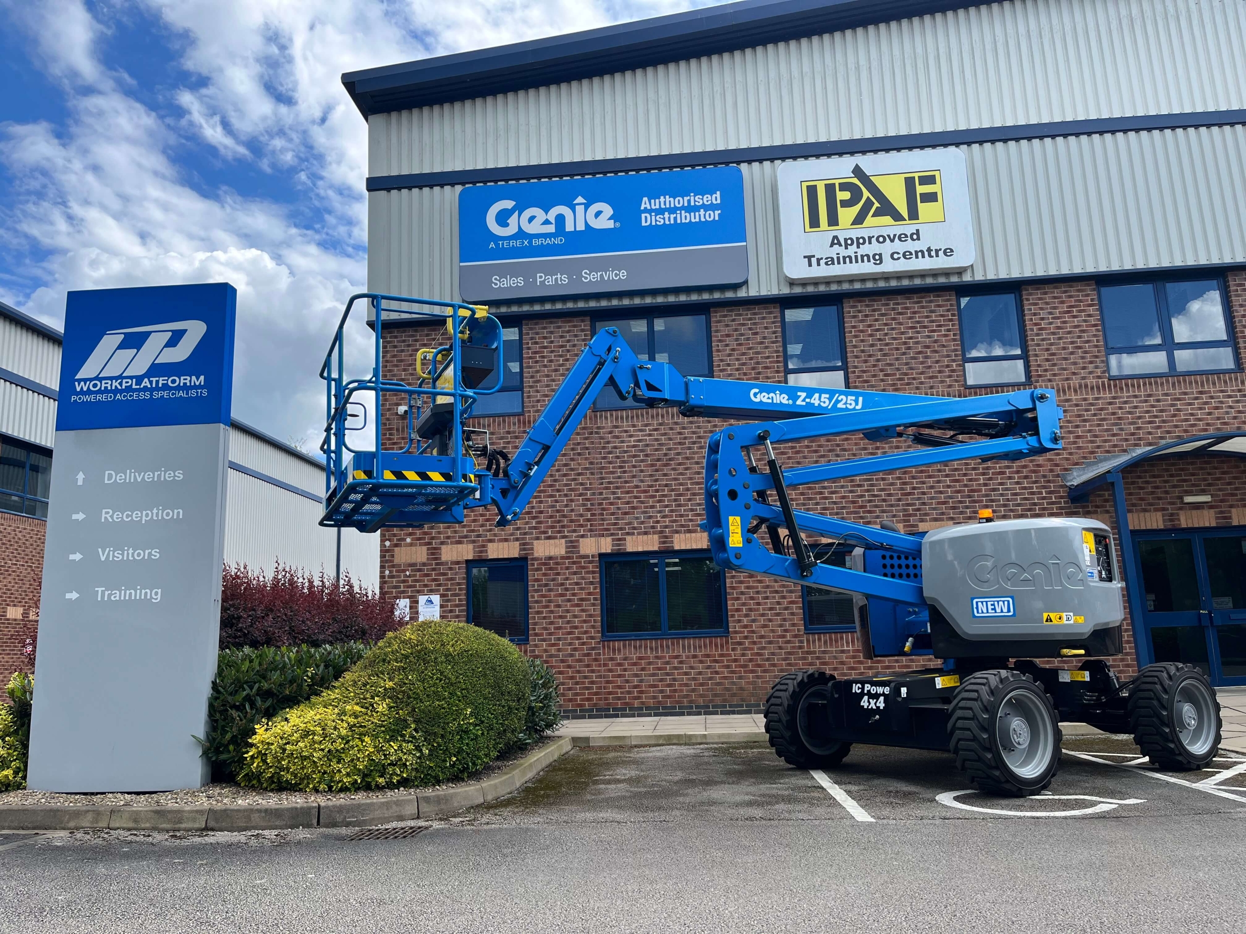 Genie Z45/25J RT Diesel Articulating Boom Lift - Workplatform